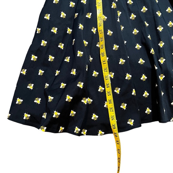 Eva Rose: Black and Gold Bee Dress - Picture 8 of 15